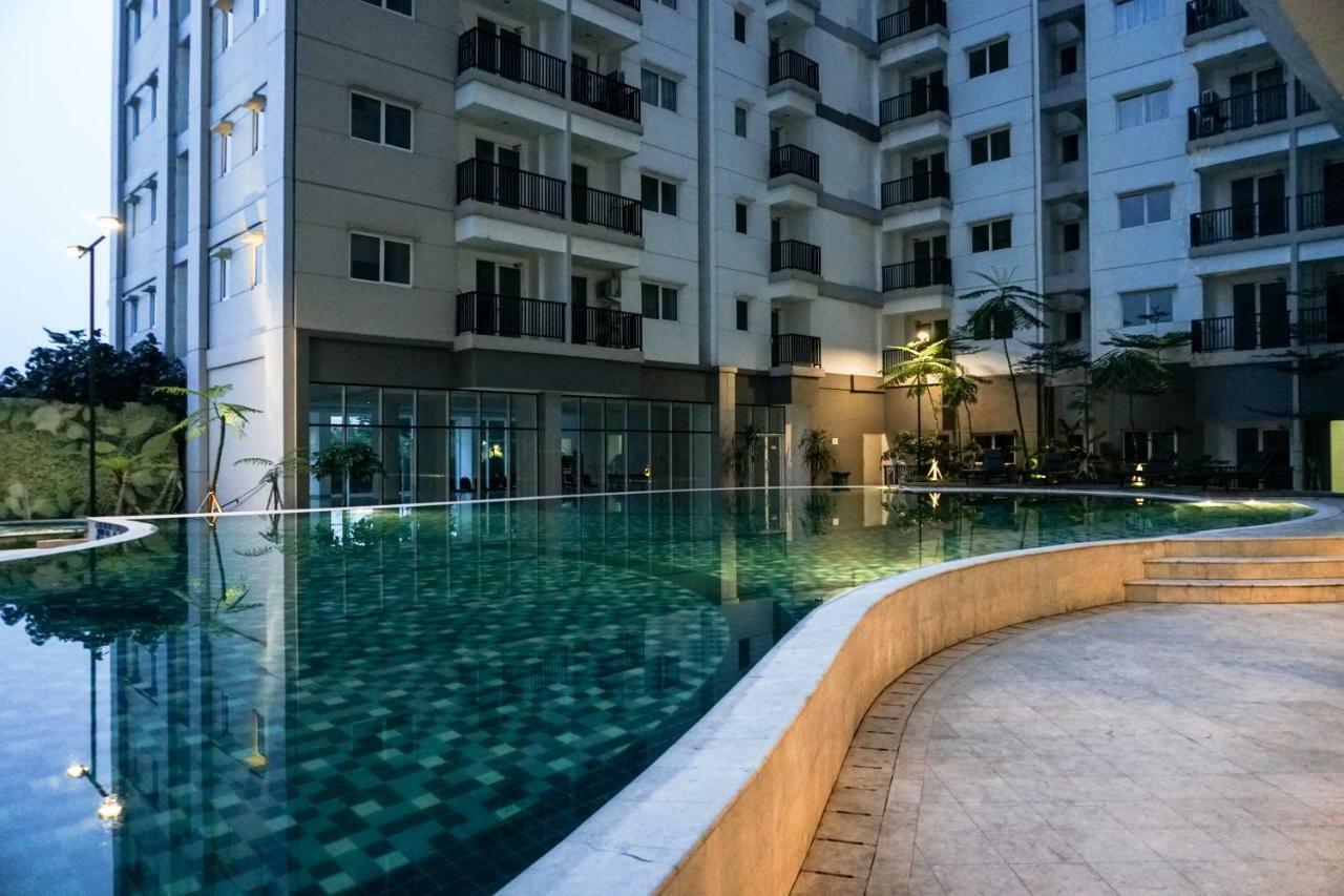 Elegant And Modern 2Br Apartment At Signature Park Grande By Travelio Джакарта Екстериор снимка